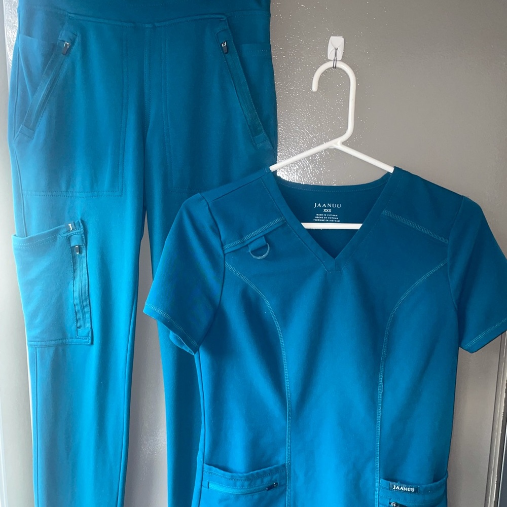 10 pocket jogger style pants
